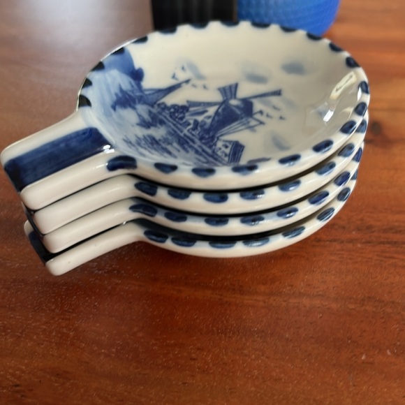 Vintage Hand Painted Green Bird Pottery Individual Ashtrays or For Dipping Sushi - Picture 7 of 7